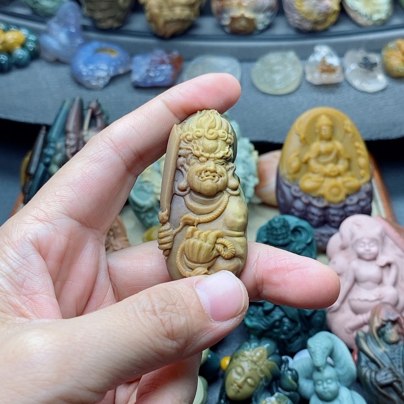 【闪购商品】定制石英质玉吊坠未镶嵌