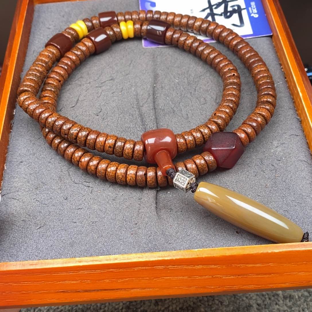 星月菩提吊坠叁星月