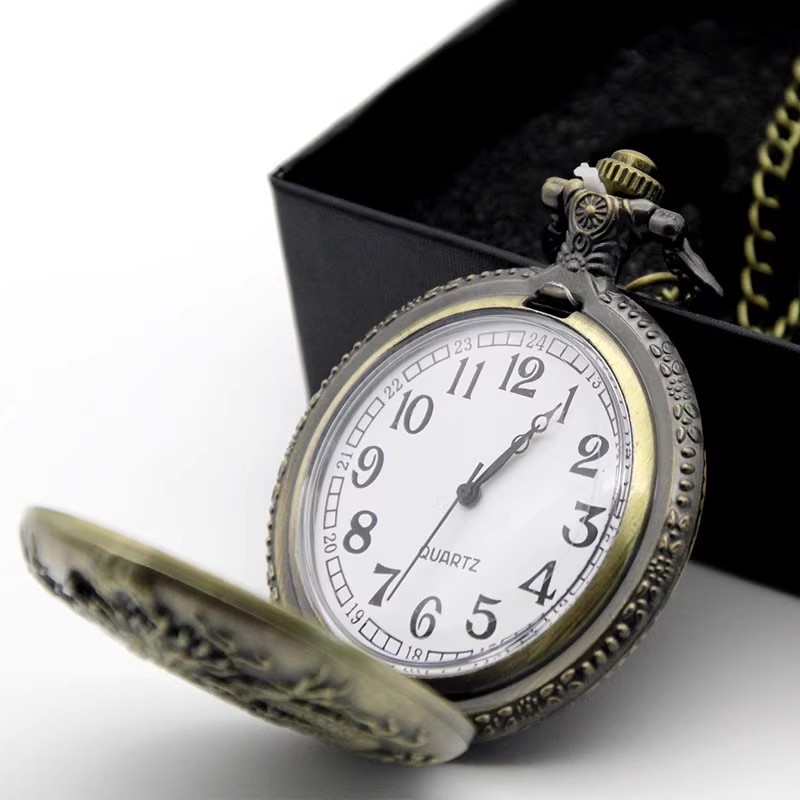 （主图非商品）女士复古怀表时尚（以直播间过款为准）