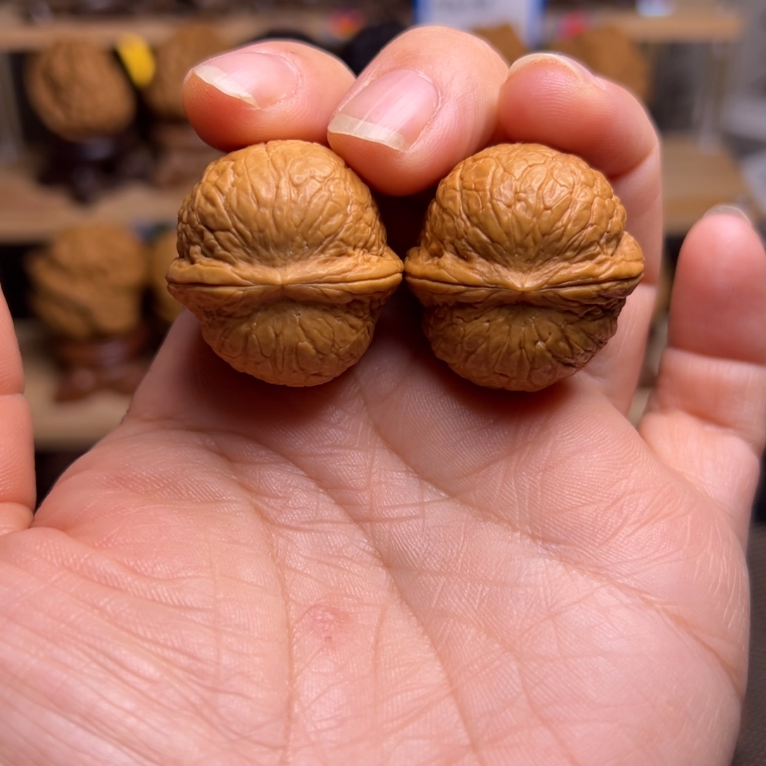 文玩核桃把件9w玄武球30