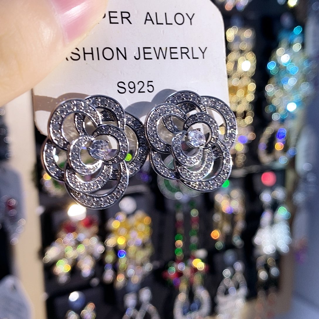 锆石纯铜合金锆石