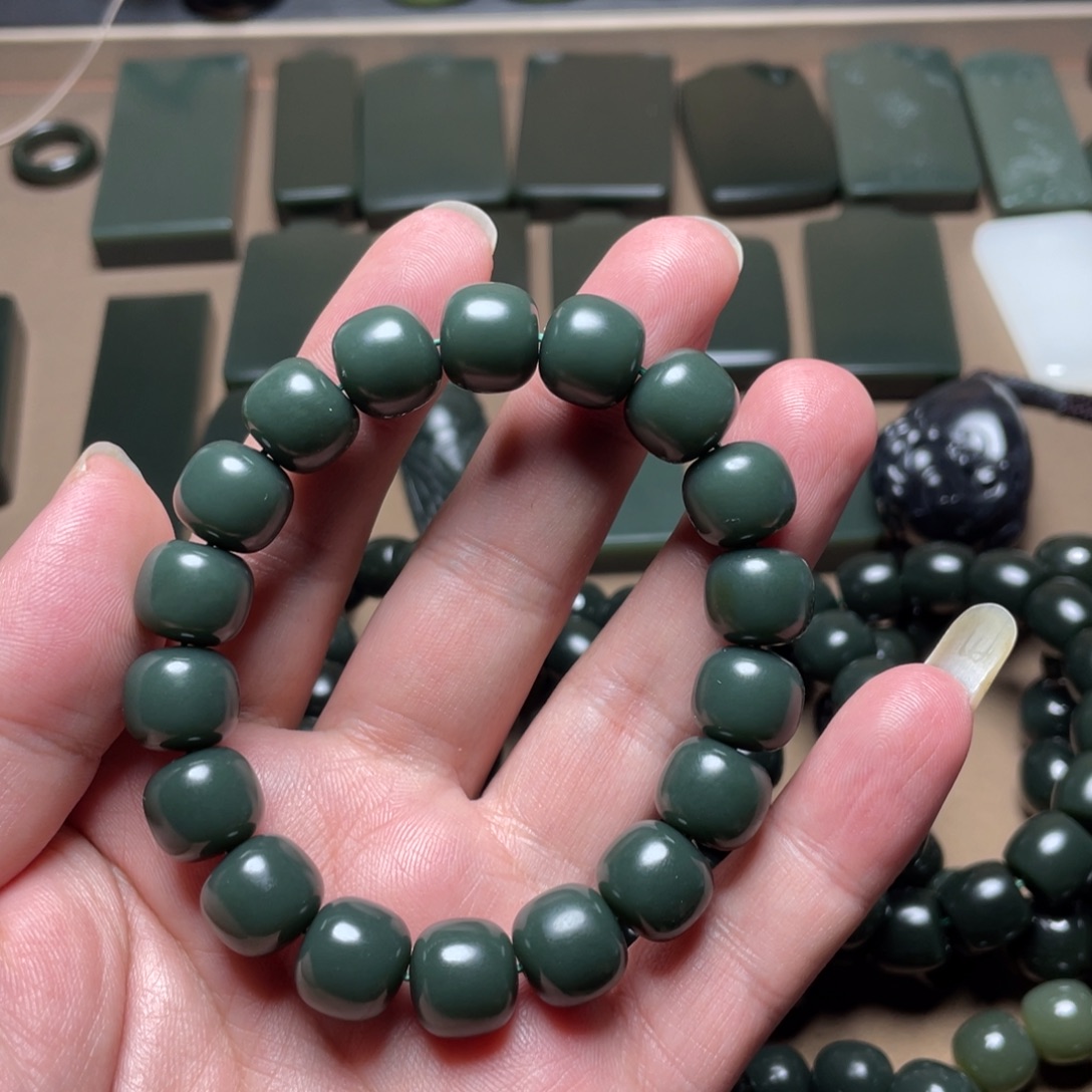 和田玉未镶嵌手链