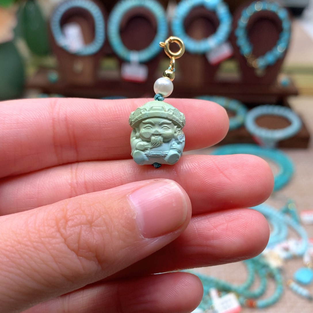 绿松石配饰未镶嵌