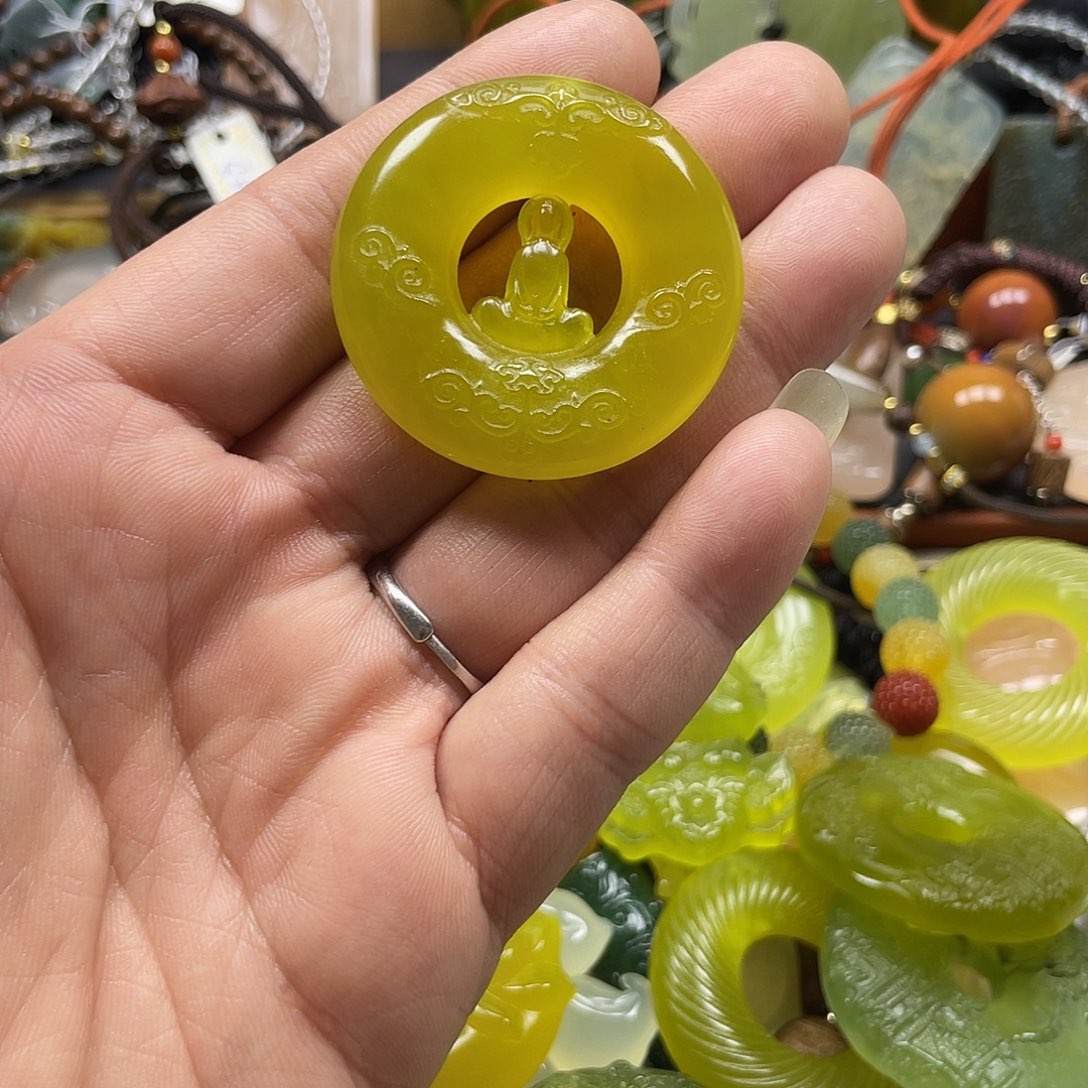 晴***空蛇纹石玉未镶嵌颈饰