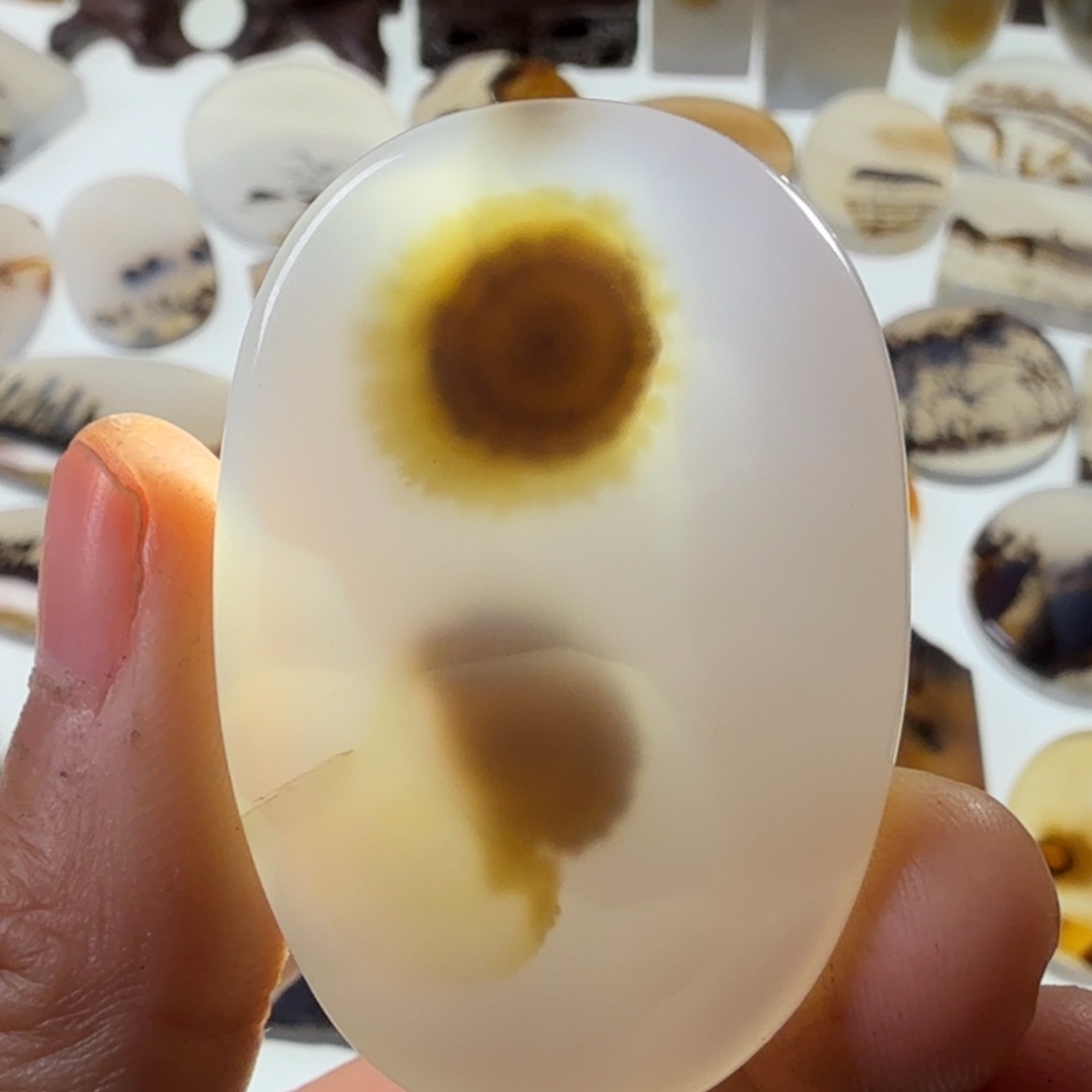 玛瑙/玉髓未镶嵌珠宝半成品