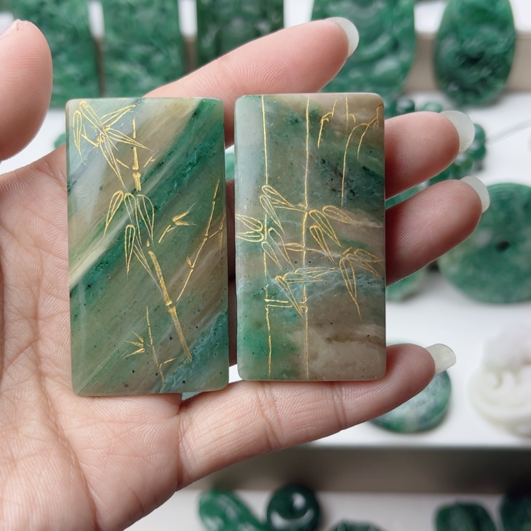 独山玉未镶嵌挂件