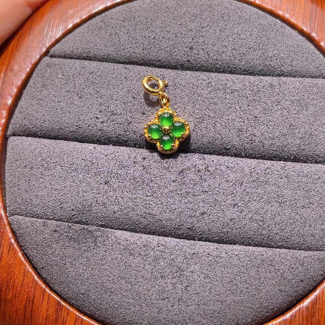 颈饰银S925镶嵌翡翠