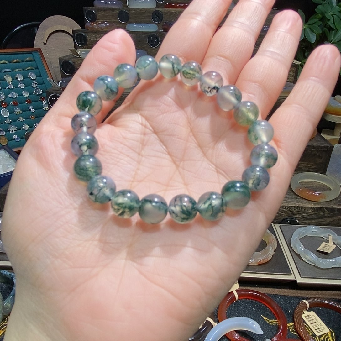 玛瑙/玉髓手链未镶嵌八****?