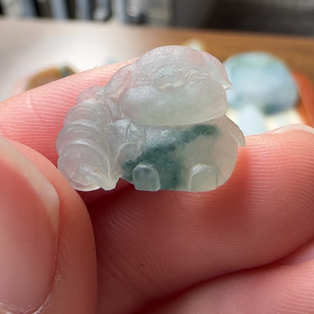 定制翡翠未镶嵌小猪