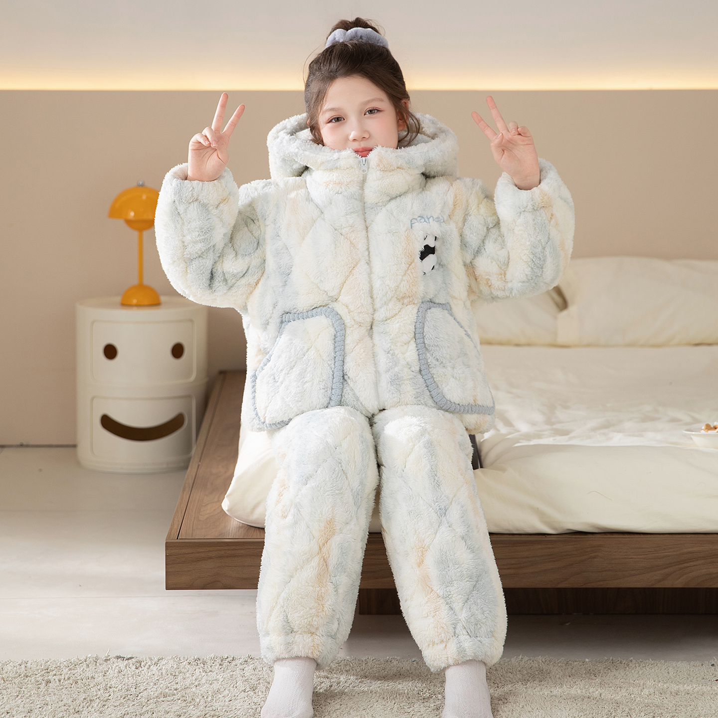 三昌女童睡衣秋冬季三层夹棉加厚珊瑚绒女孩卡通保暖家居服两件套