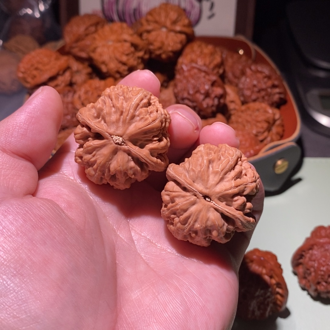 觉***斋吊坠文玩核桃全品36粗筋