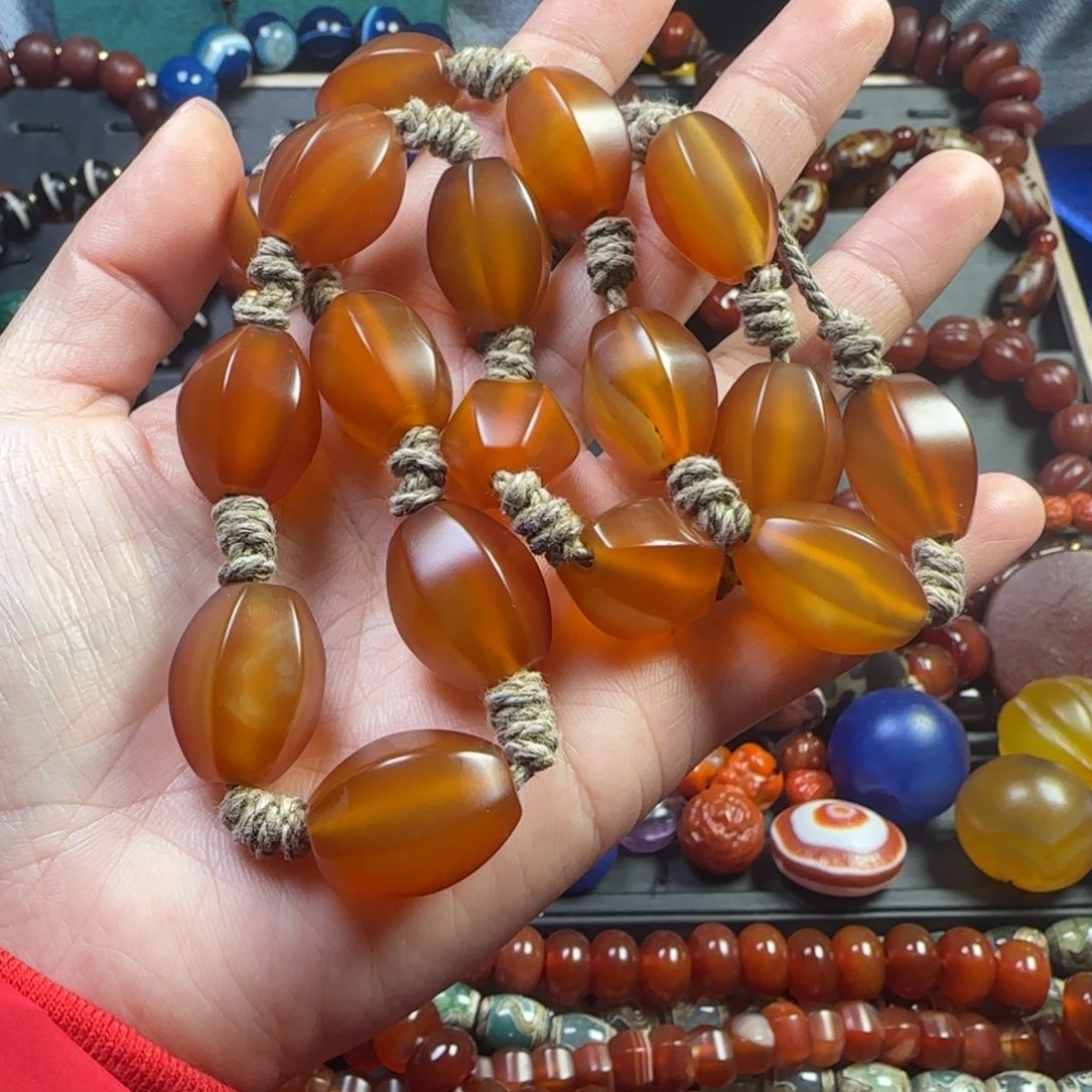 未镶嵌颈饰玛瑙/玉髓