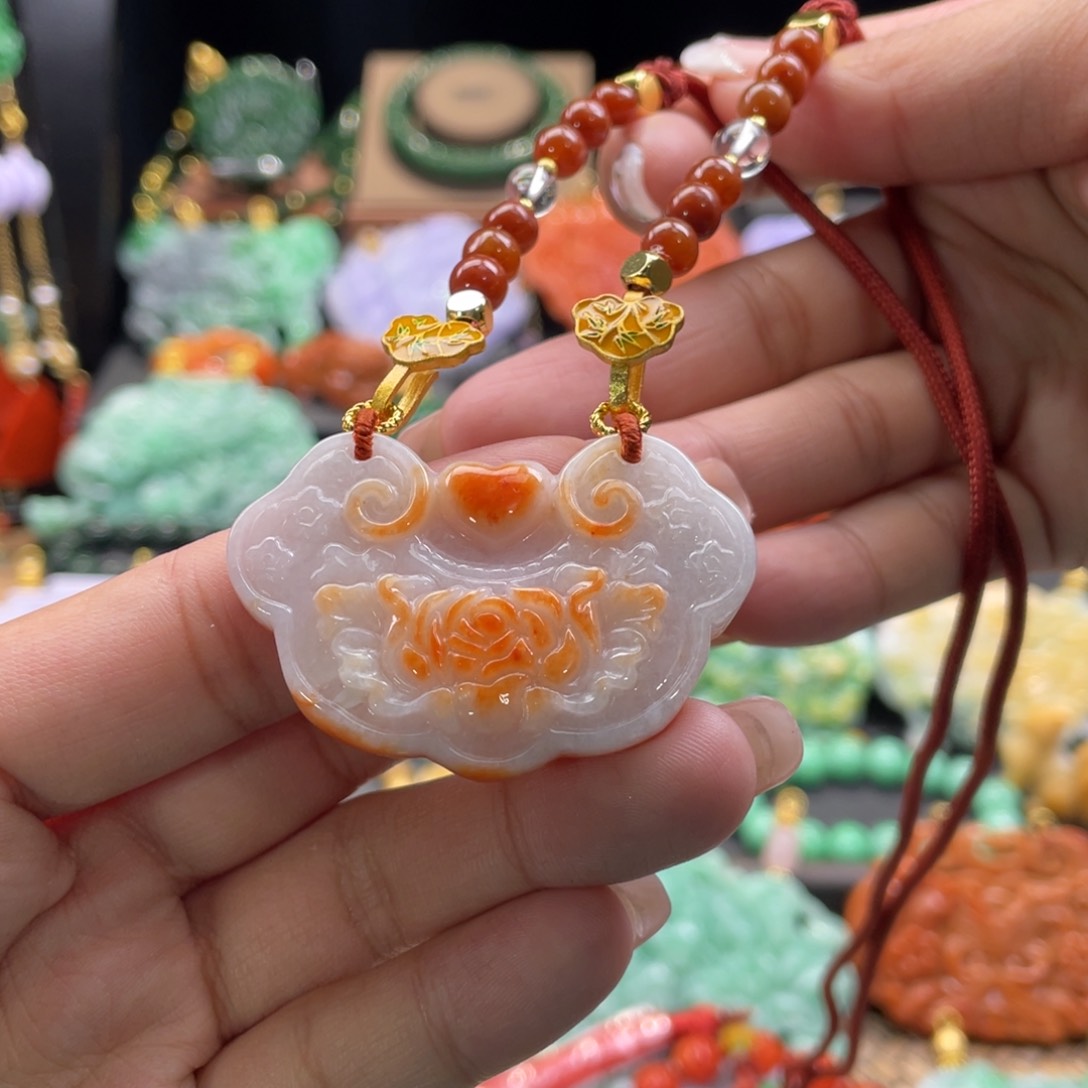 翡翠颈饰未镶嵌代编织