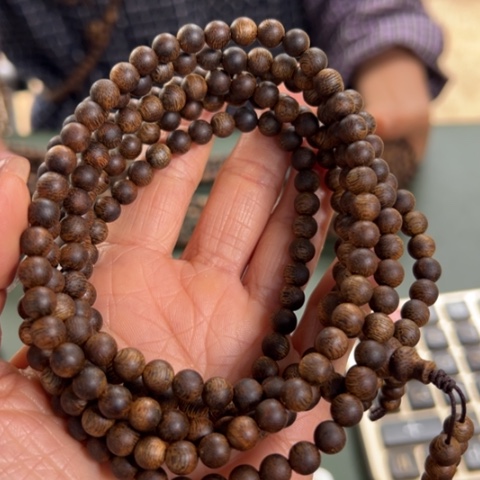 沉香手串蓝宝石沉水浮14克卡0.6多样性发1条