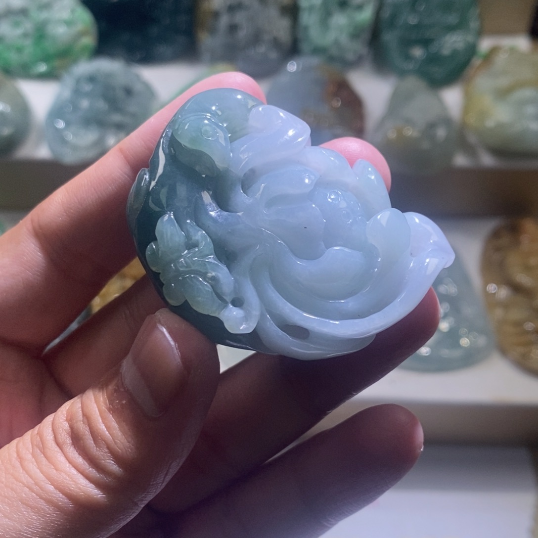 【闪购商品】翡翠颈饰未镶嵌莲花