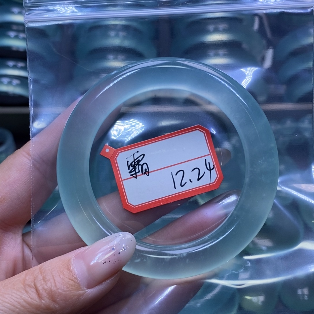 霜***亭蛇纹石玉未镶嵌手镯
