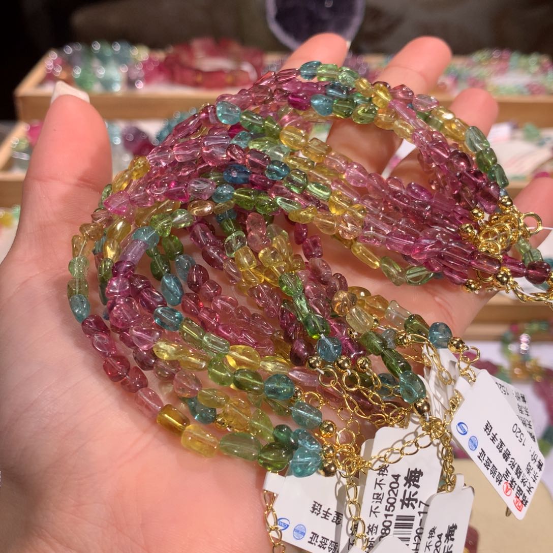 碧玺多样性发货一件未镶嵌