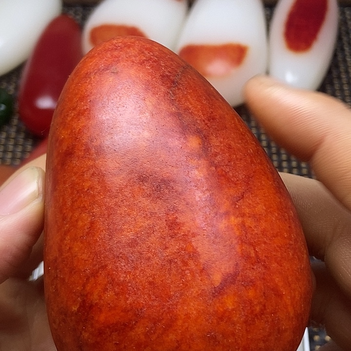 和田玉未镶嵌把件