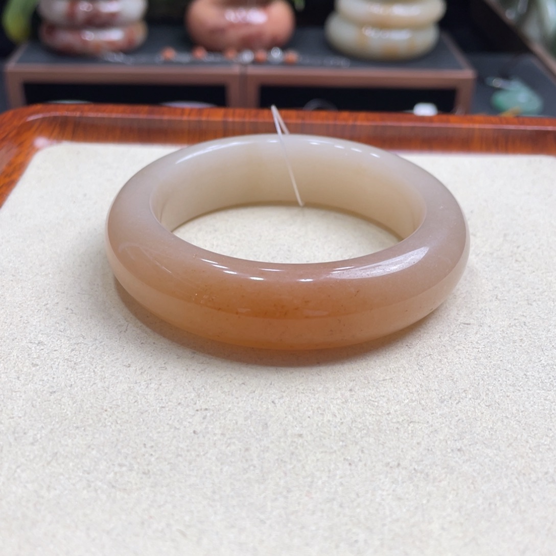 石英质玉未镶嵌手镯