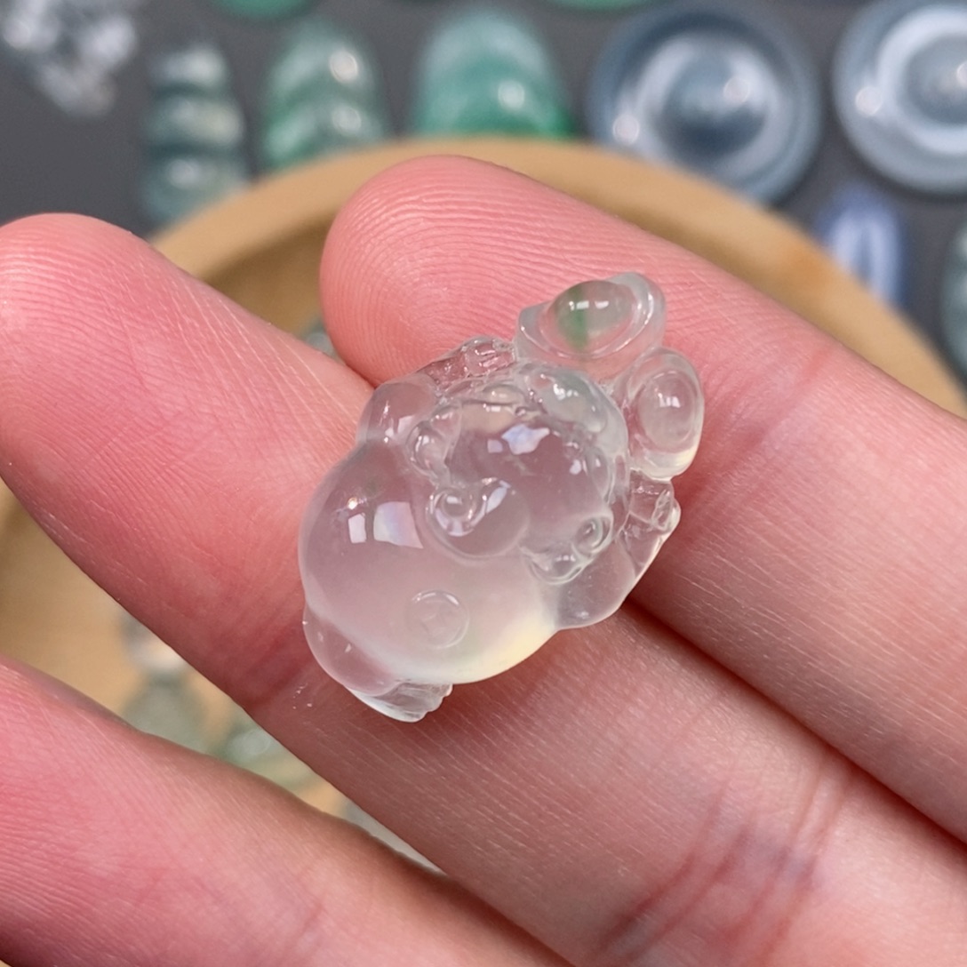 翡翠颈饰未镶嵌金蟾