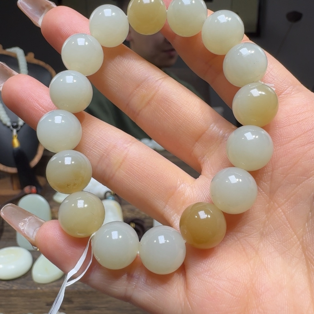 和田玉手串未镶嵌