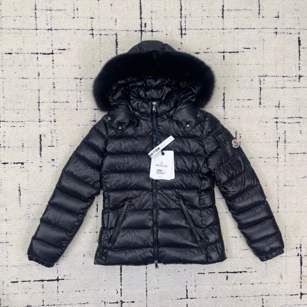 99新 MONCLER BADYFUR 黑色亮面收腰显瘦短款羽绒服 1码 1850