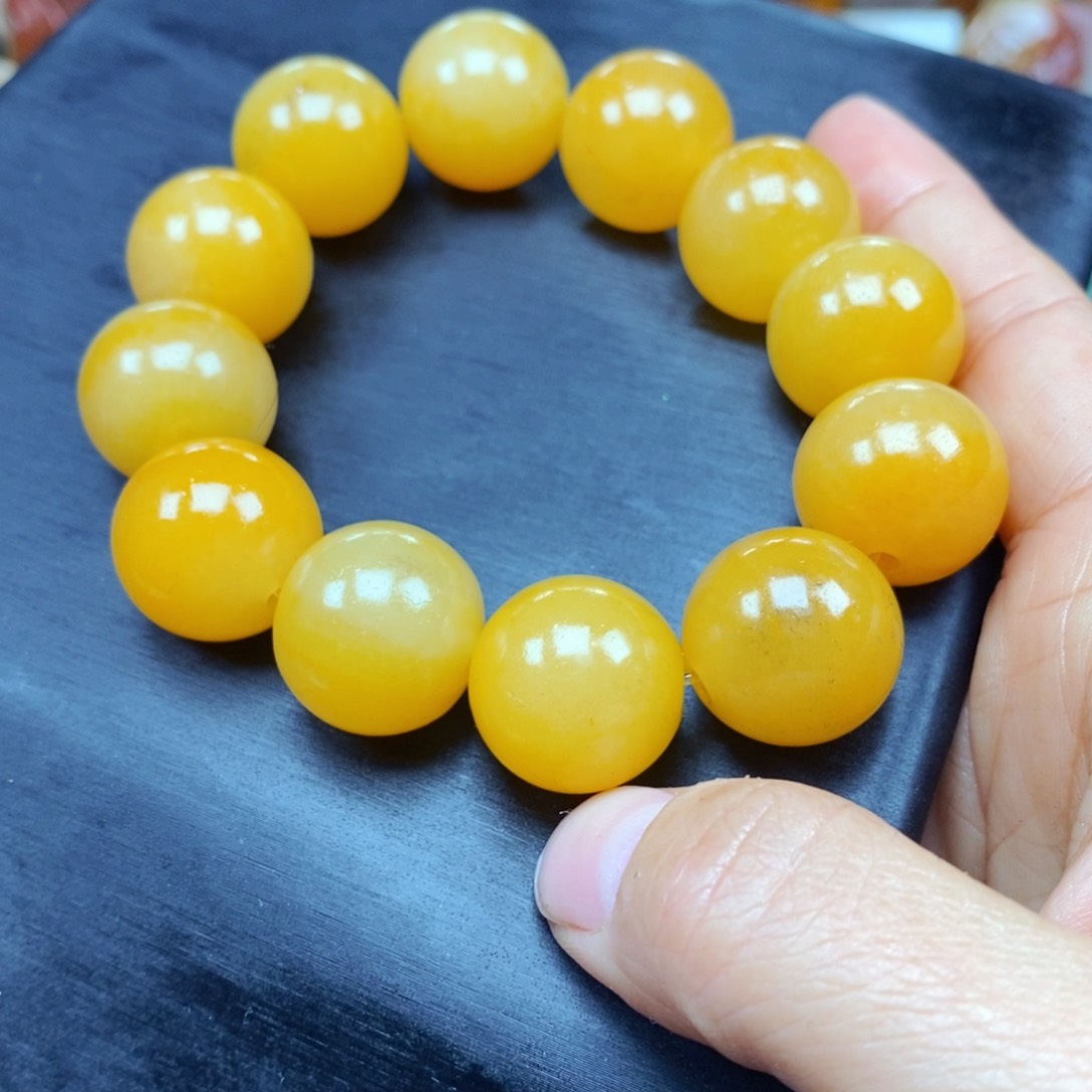 石英质玉（黄龙玉）颈饰未镶嵌