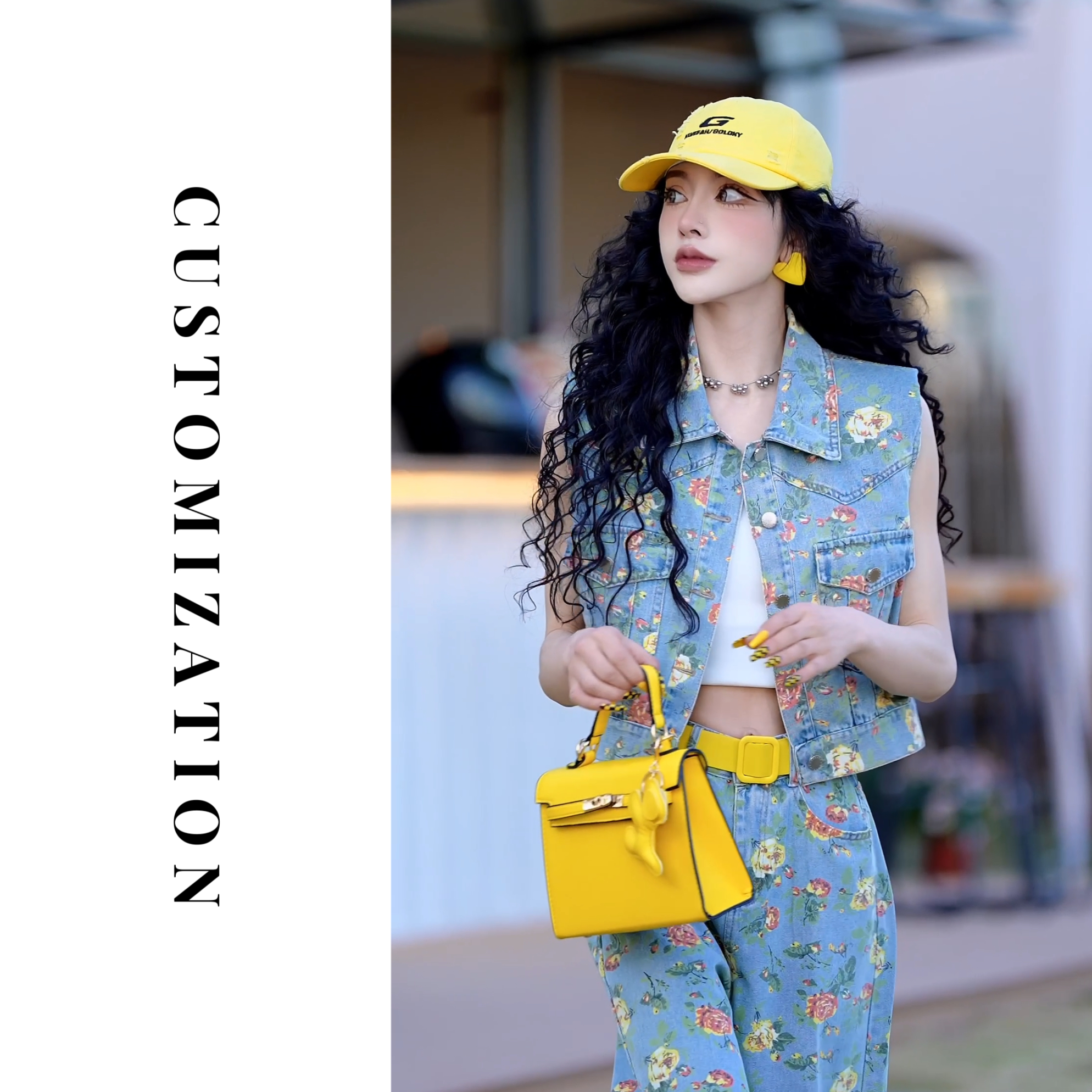 2025年春款牛仔拼接黄红花马甲针织时尚夏季碎花印花无袖马甲上衣