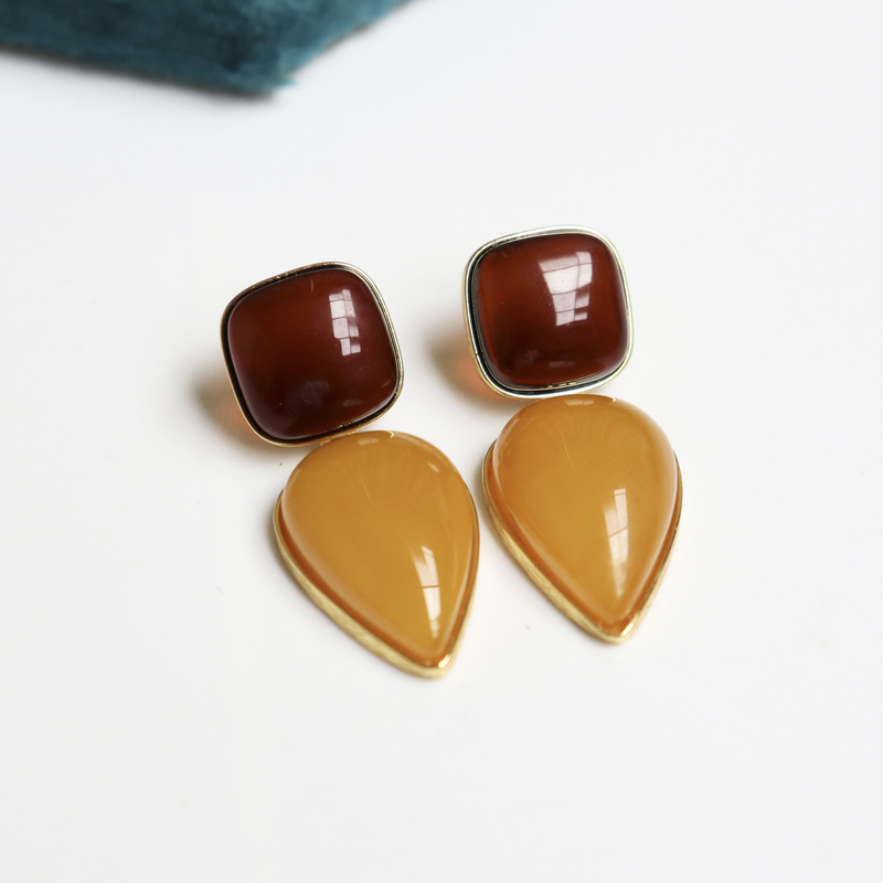 镶嵌天然俄料琥珀蜜蜡水滴形银镶嵌时尚简约女款耳饰耳坠