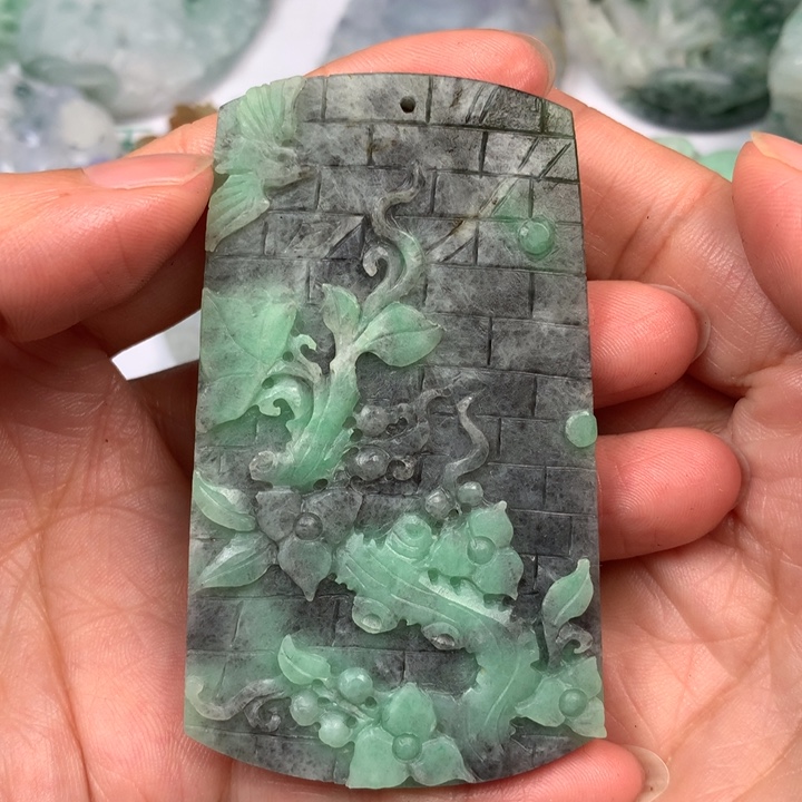 定制翡翠未镶嵌翡翠