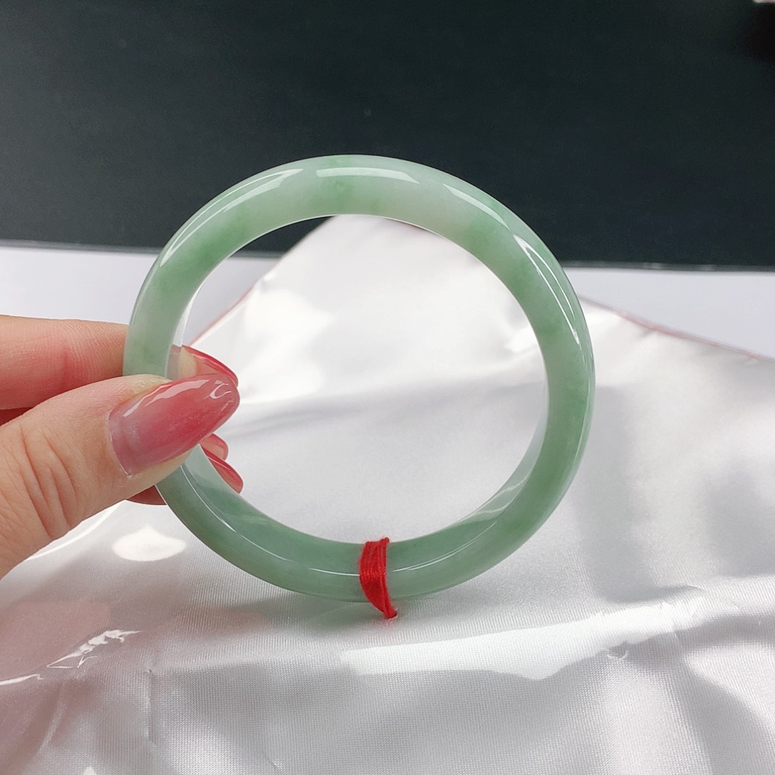 翡翠手镯未镶嵌翡翠419