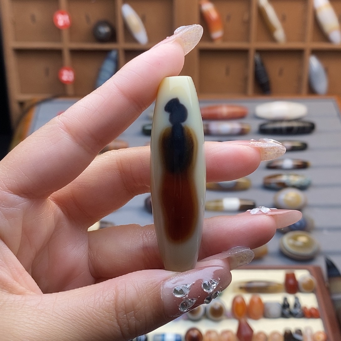 玛瑙/玉髓颈饰未镶嵌兔**啊