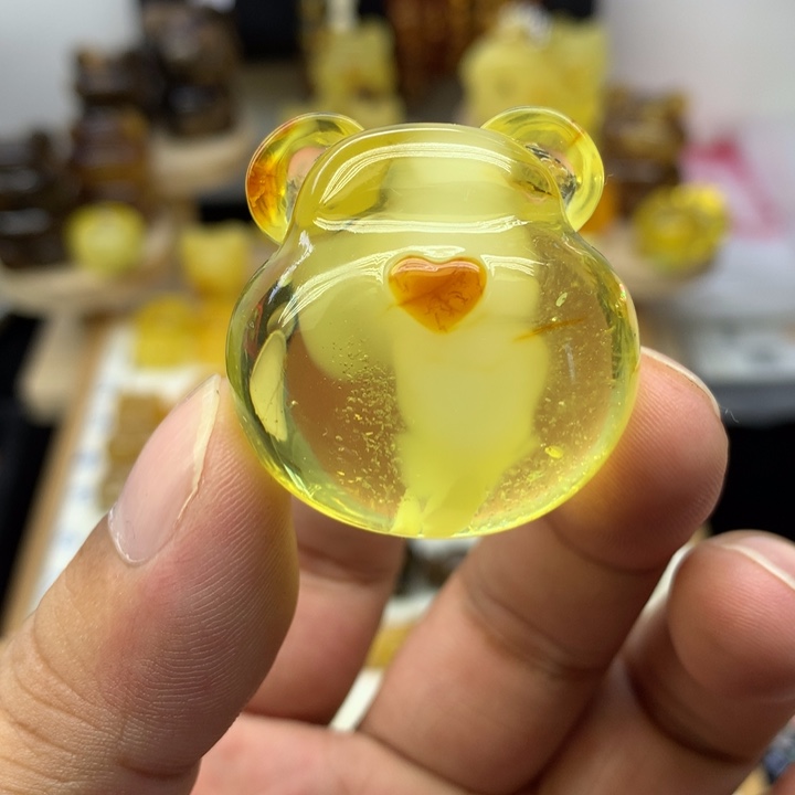 琥珀颈饰未镶嵌金沙大熊头