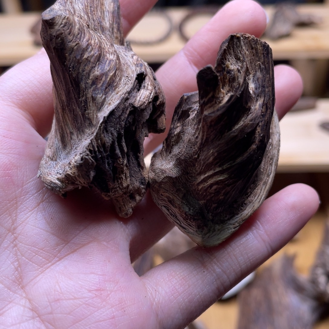 12.9克海南尖峰扭结老香