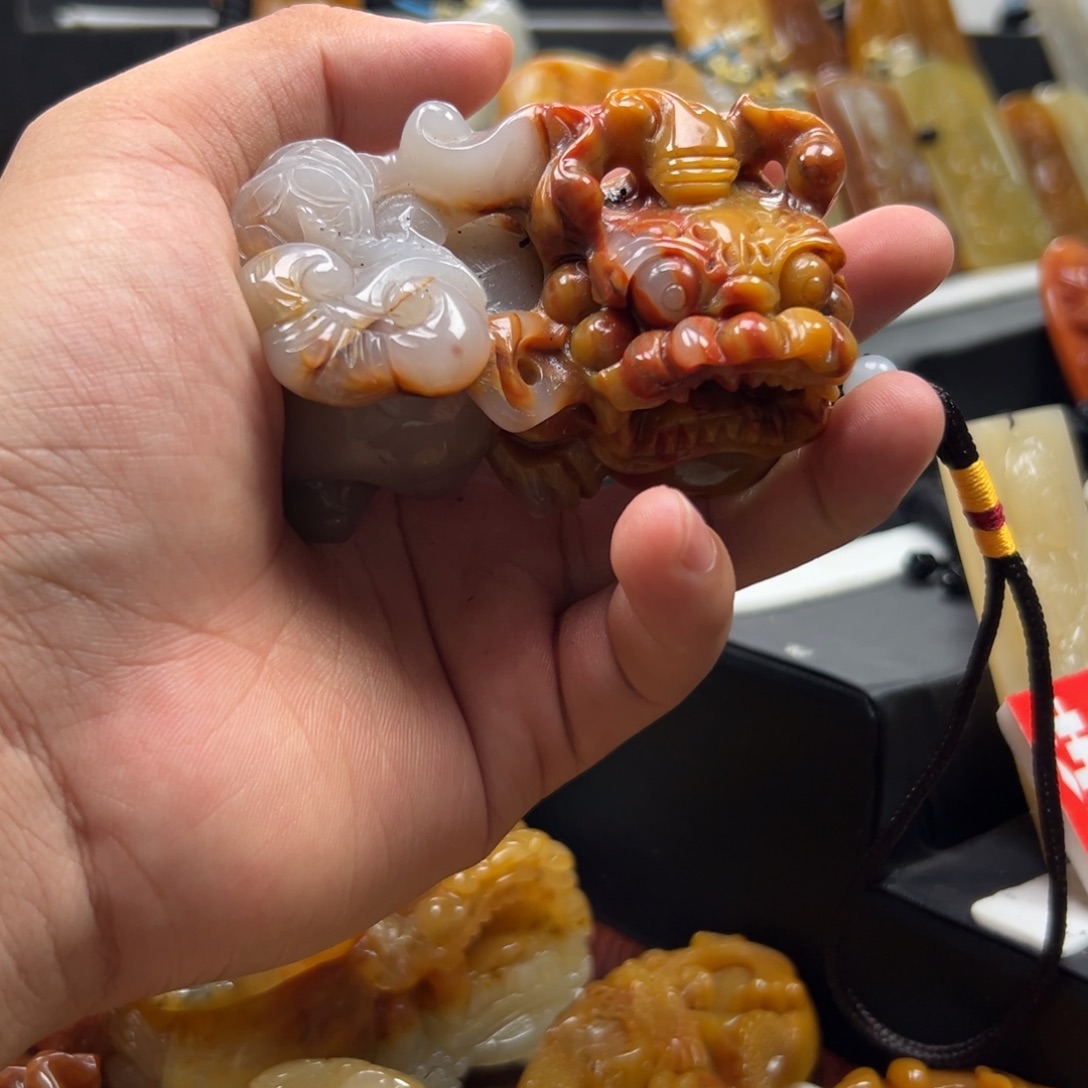 石英质玉（黄龙玉）未镶嵌多样性发货，发其一