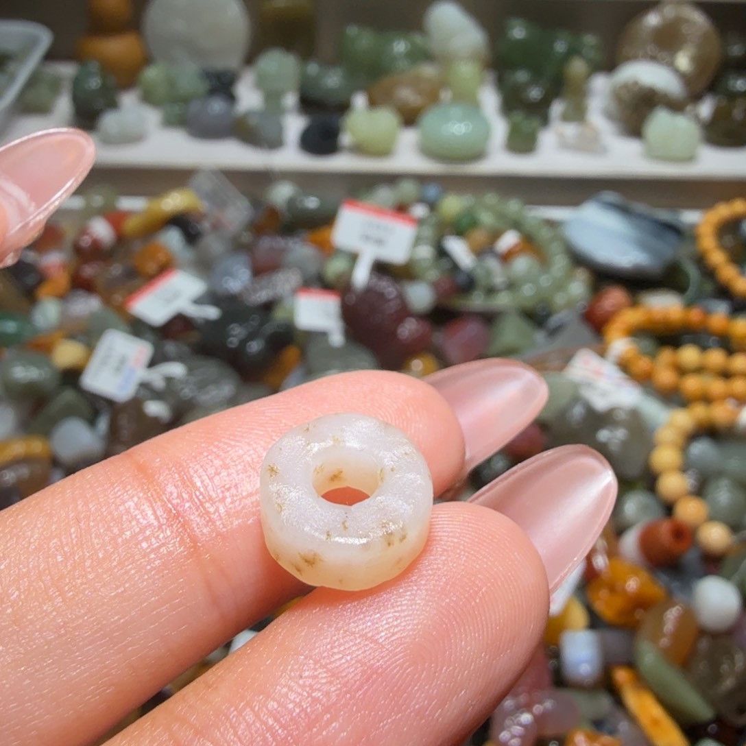 和田玉未镶嵌珠宝奇石