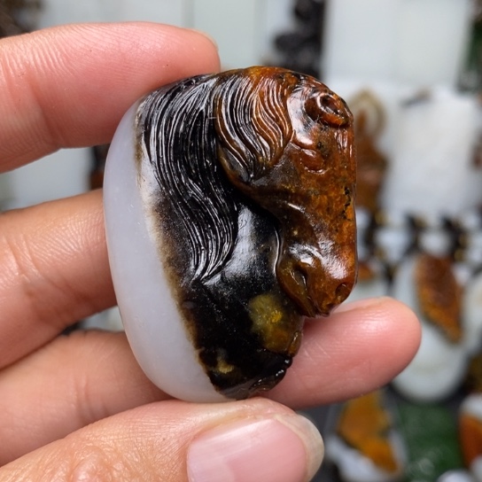 和田玉颈饰未镶嵌