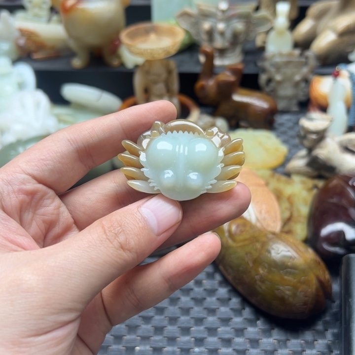 未镶嵌和田玉（糖玉）摆件