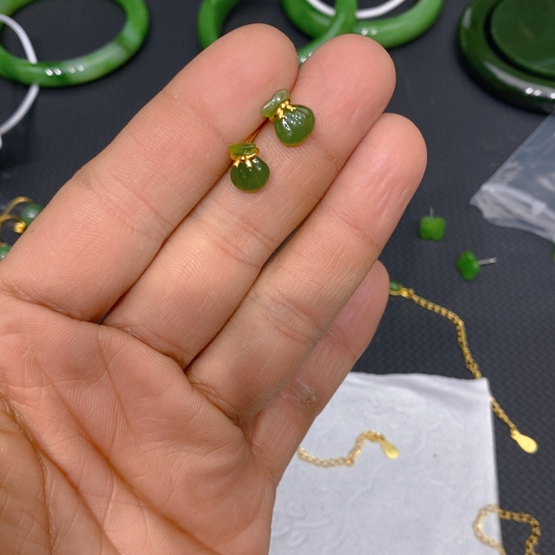 和田玉（碧玉）耳饰银S925镀金镶嵌