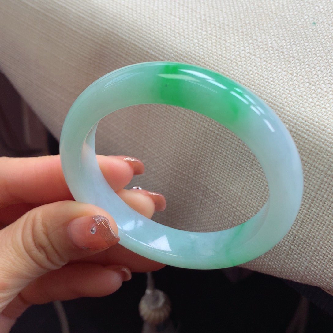 翡翠手镯未镶嵌26号