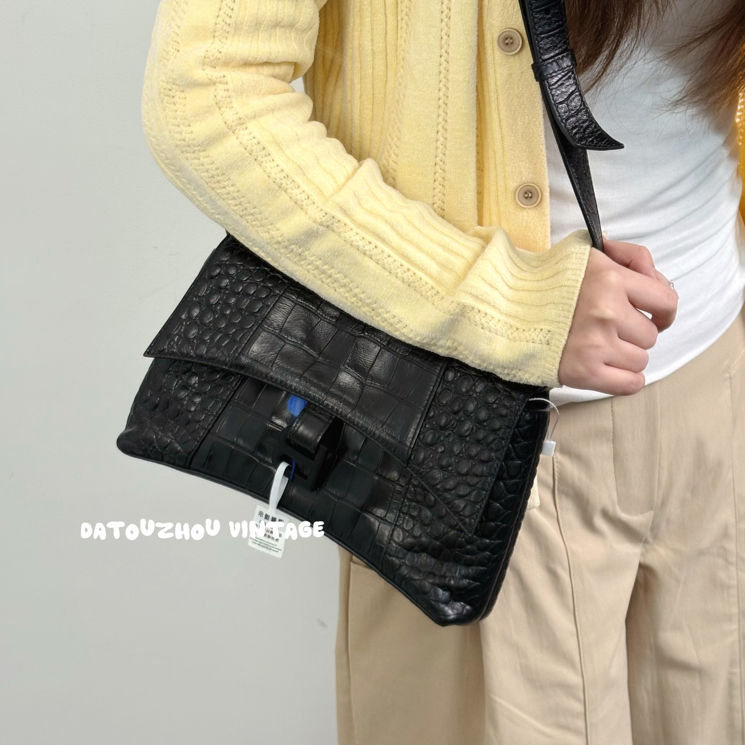 95新 Balenciaga/巴黎世家 so black鳄压downtown单肩斜挎包xys