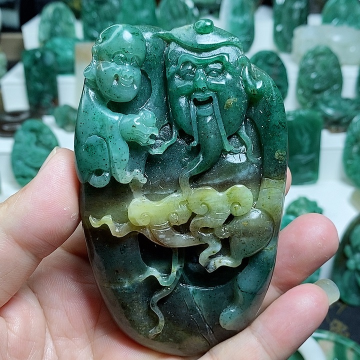 未镶嵌独山玉颈饰