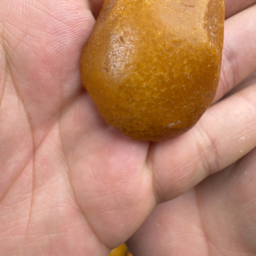 未镶嵌琥珀裸石12.7