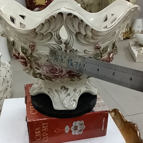 壶瑕摆。。。。。。。。。。。。。。