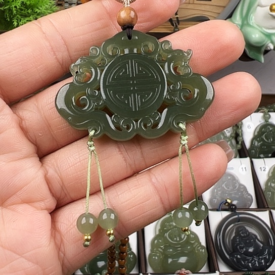 和田玉吊坠(赠链)未镶嵌