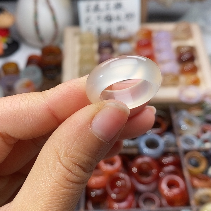 玛瑙/玉髓未镶嵌戒指B17不退换港14+内径17.1