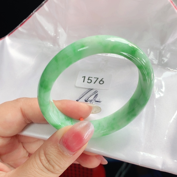 翡翠未镶嵌手镯（贵妃镯）03