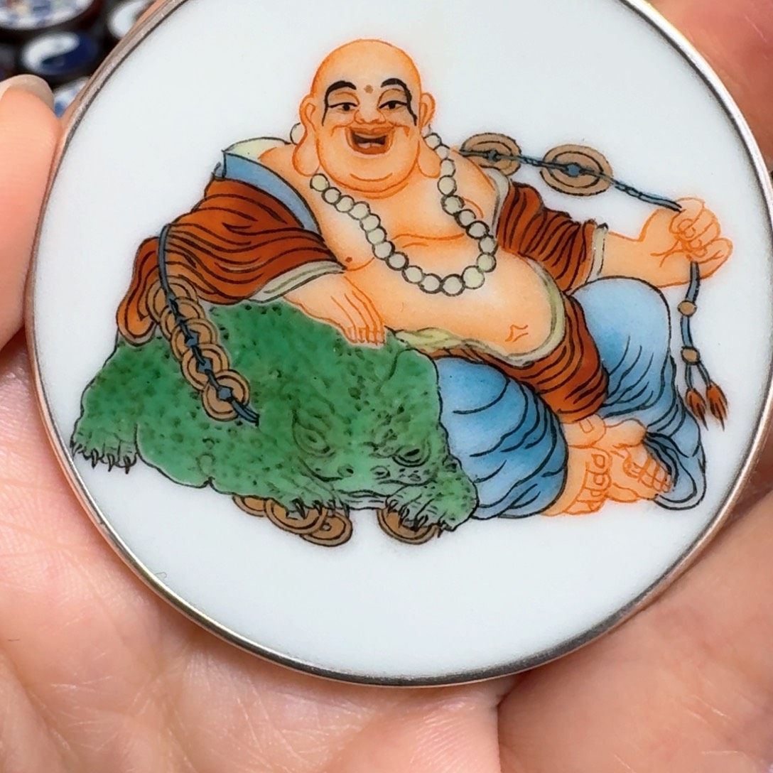 c***r瓷片粉彩纯银弥勒佛挂件