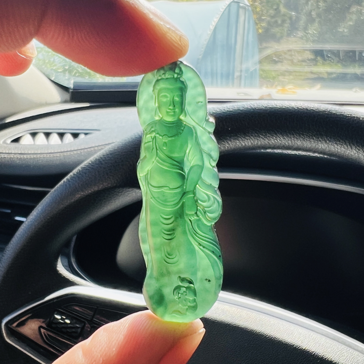 只买单纯的吊坠，没带链子，属的性质。吊坠 站观音收藏品