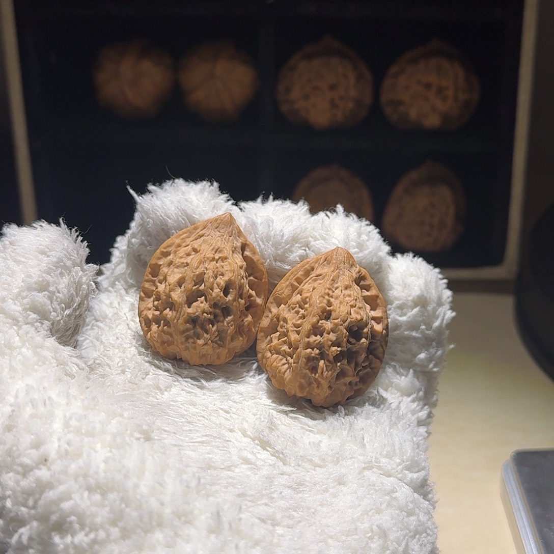 吊坠文玩核桃赤龙